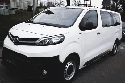 2021' Toyota ProAce Kombi