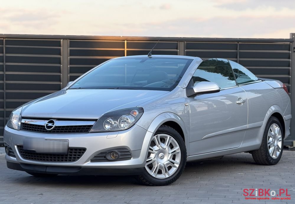 2006' Opel Astra 1.6 Enjoy photo #1