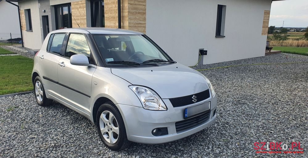 2007' Suzuki Swift 1.3 Comfort photo #1