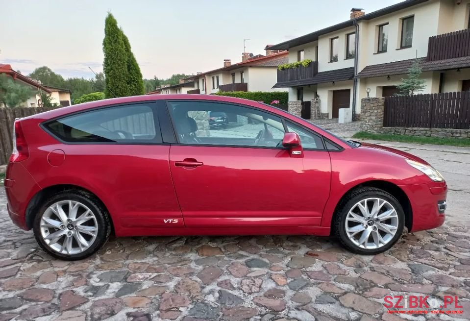 2008' Citroen C4 photo #3