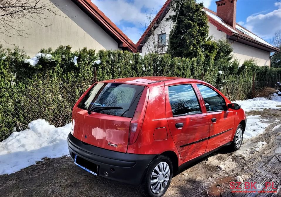 2001' Fiat Punto photo #2