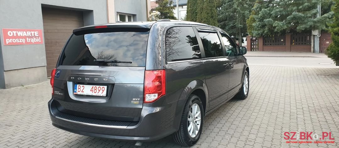 2019' Dodge Grand Caravan photo #6