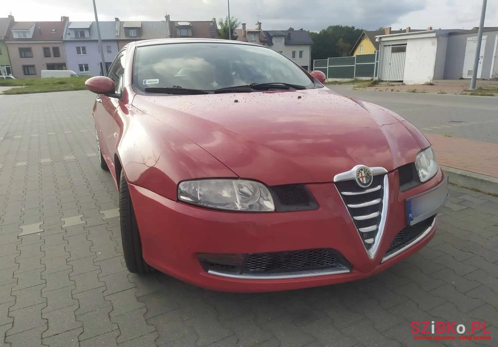 2007' Alfa Romeo GT photo #3