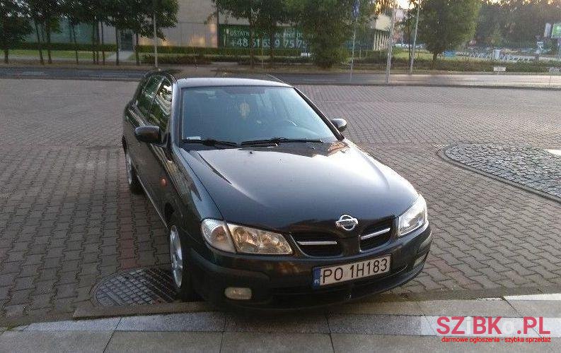 2001' Nissan Almera photo #2