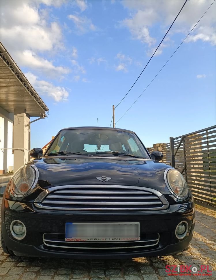 2009' MINI Cooper Standard photo #5