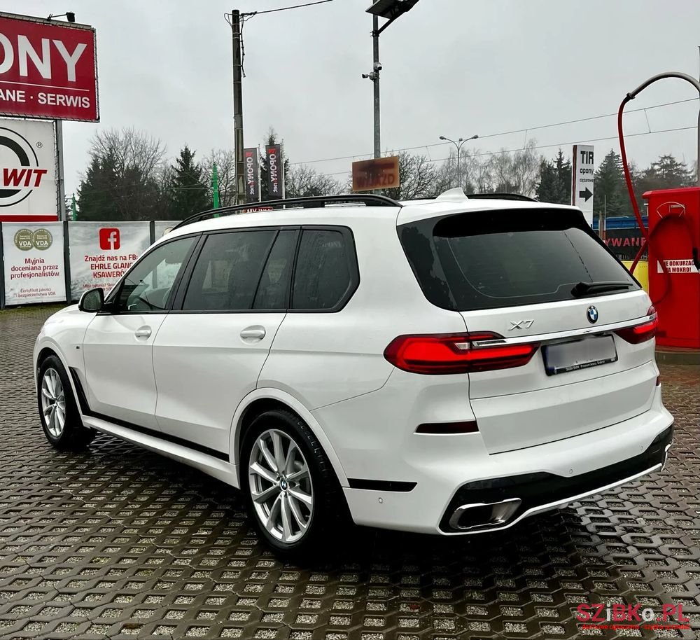 2019' BMW X7 Xdrive30D Sport photo #4