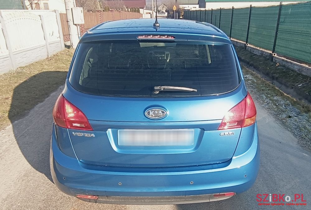 2010' Kia Venga photo #6