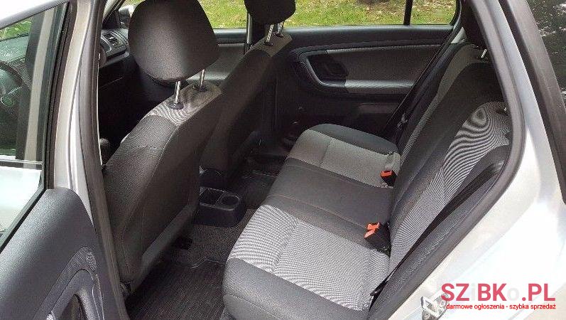 2009' Skoda Fabia photo #1