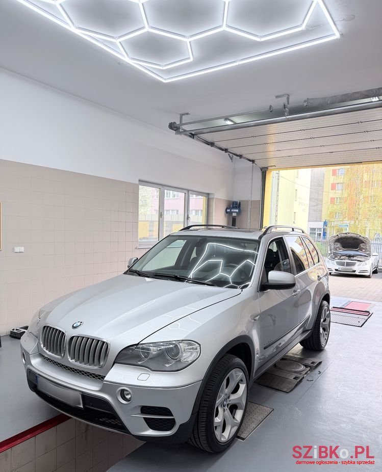 2013' BMW X5 Xdrive35I photo #2