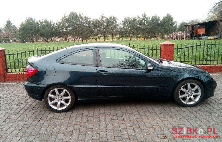 2003' Mercedes-Benz Klasa C photo #1
