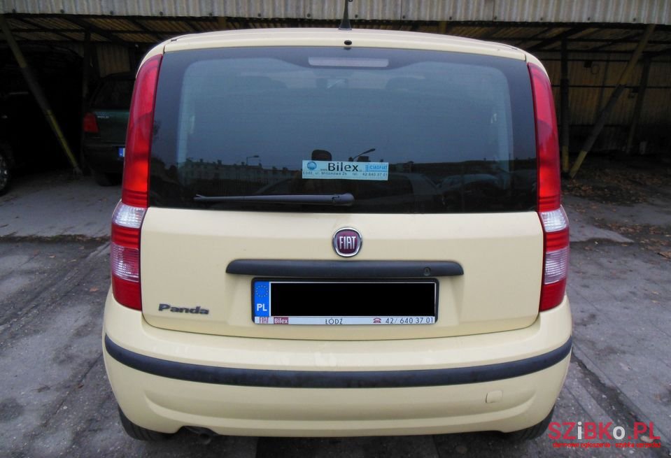 2011' Fiat Panda photo #3