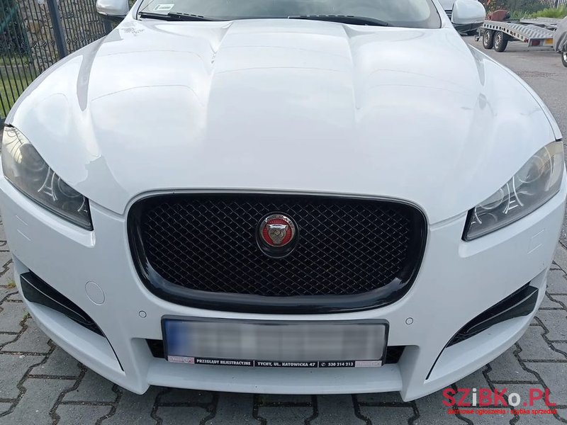 2013' Jaguar XF 2.0 T R-Sport photo #3