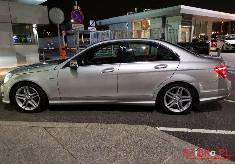 2012' Mercedes-Benz Klasa C photo #1