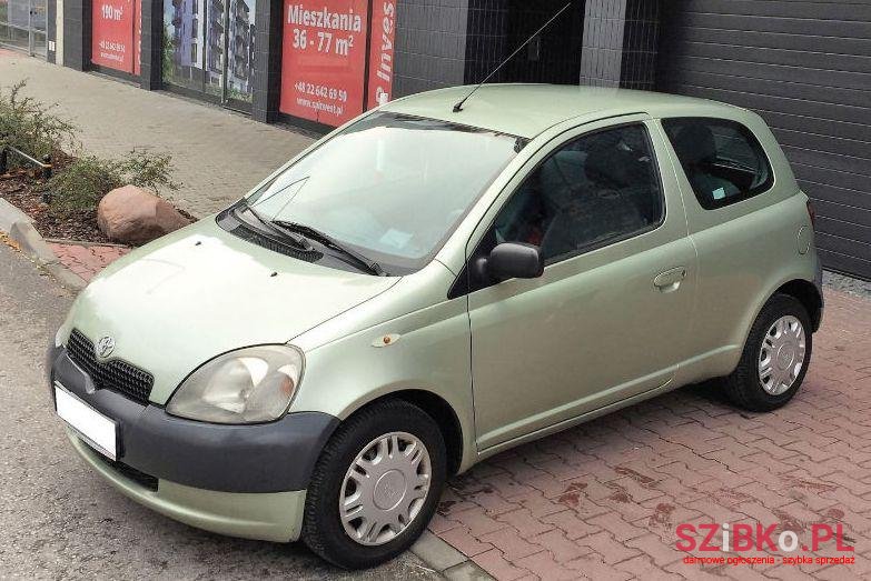 2001' Toyota Yaris photo #1