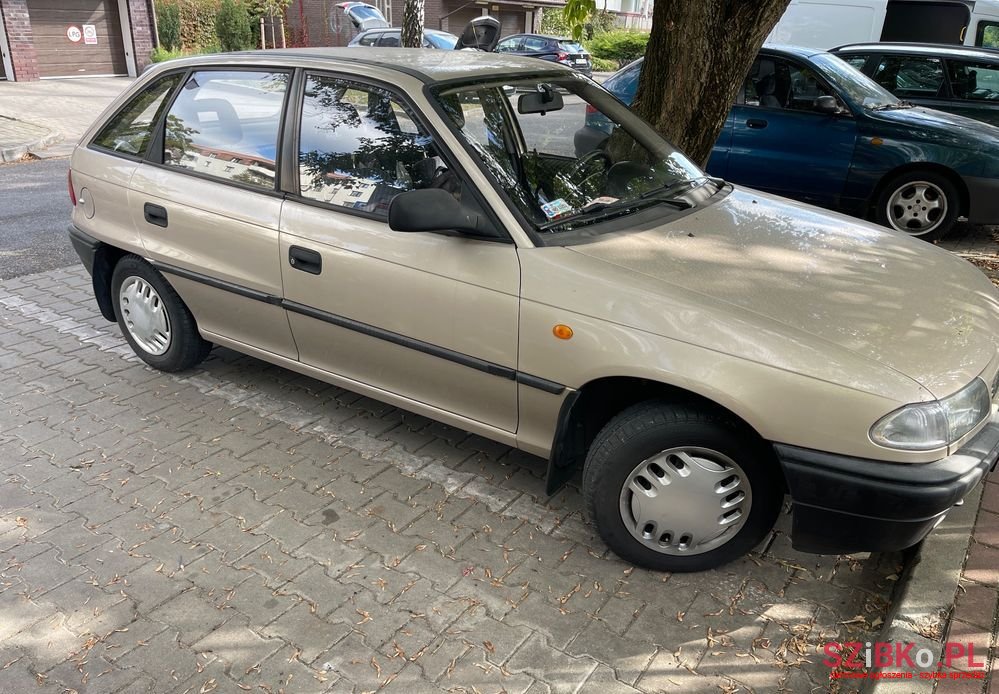 1996' Opel Astra photo #2