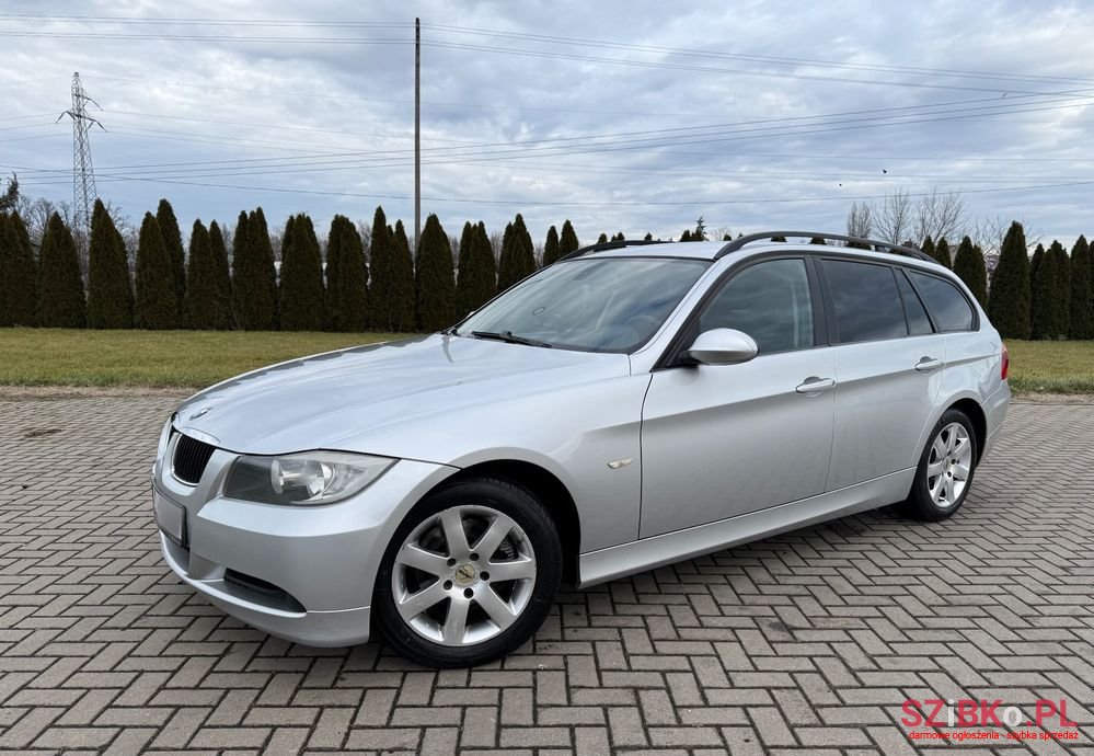 2007' BMW 3 Series 320I photo #3