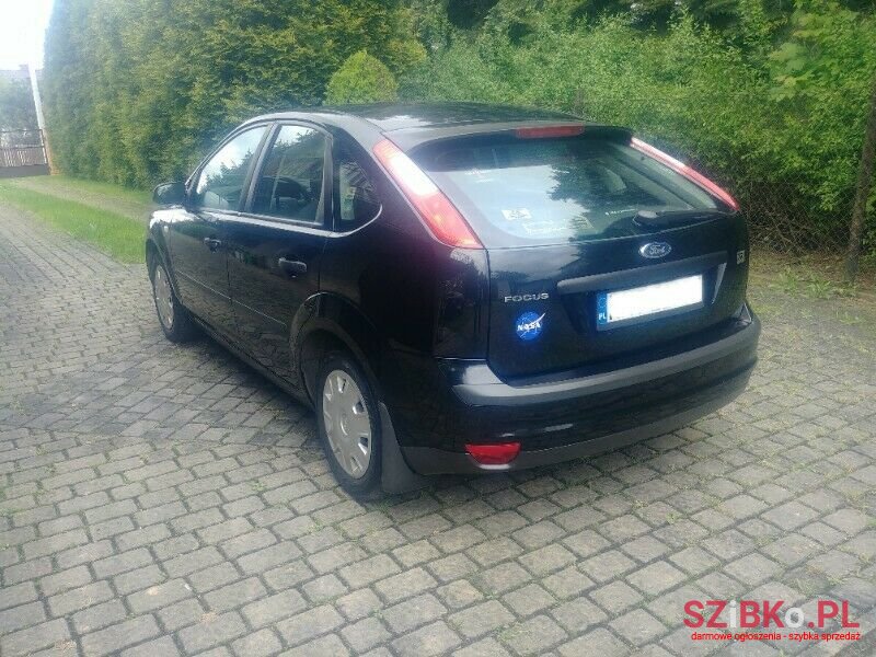 2005' Ford Focus photo #3