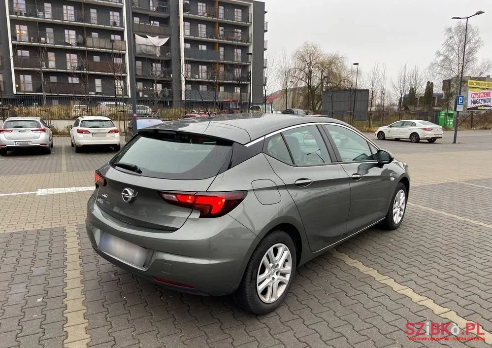 2019' Opel Astra photo #3