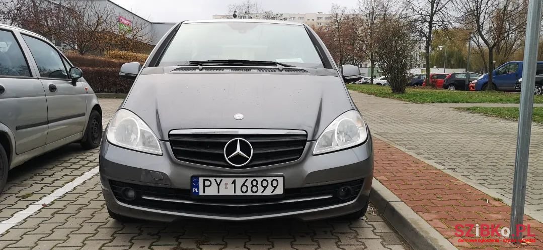 2010' Mercedes-Benz Klasa A photo #2