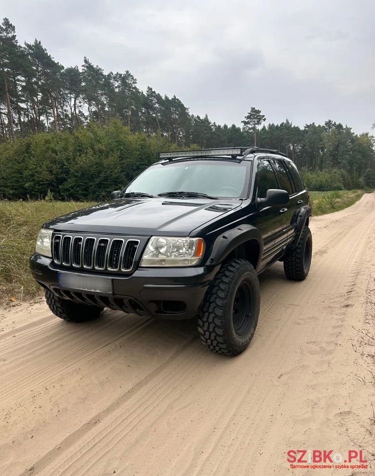 2000' Jeep Grand Cherokee 4.0 Laredo photo #1