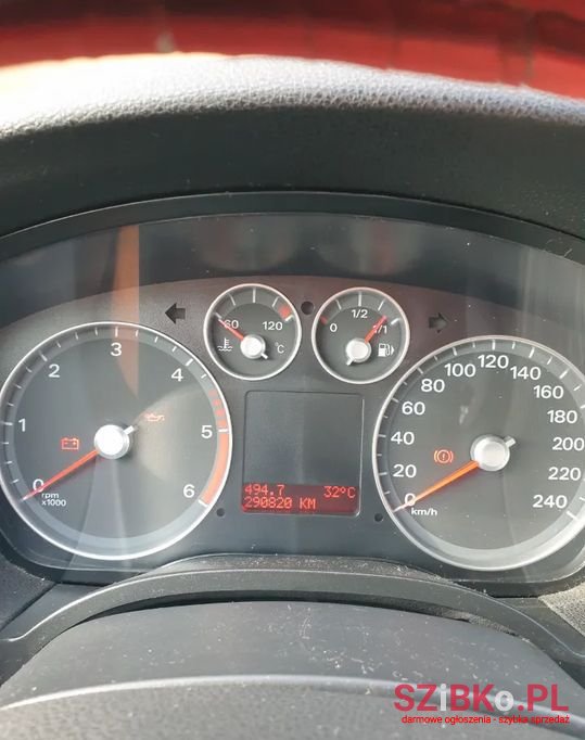 2007' Ford Focus photo #3