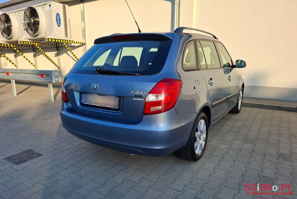 2008' Skoda Fabia 1.4 16V Comfort photo #3