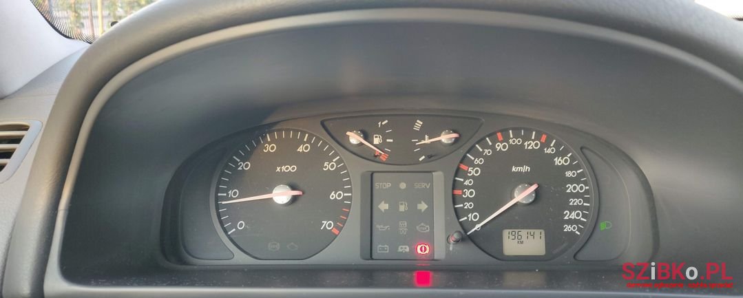 2004' Renault Laguna photo #6