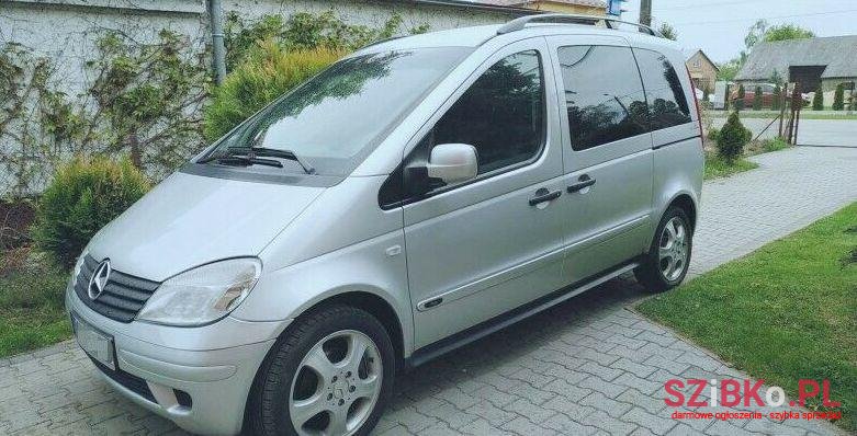 2004' Mercedes-Benz Vaneo photo #1