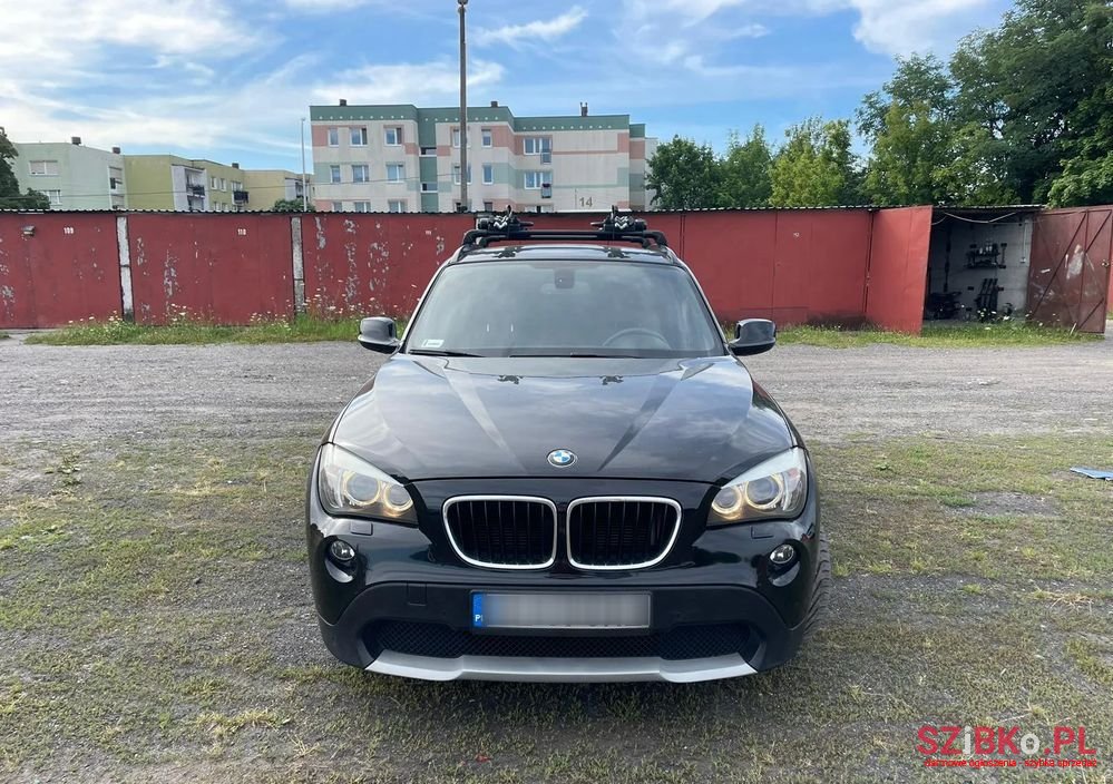 2010' BMW X1 Xdrive20D photo #2