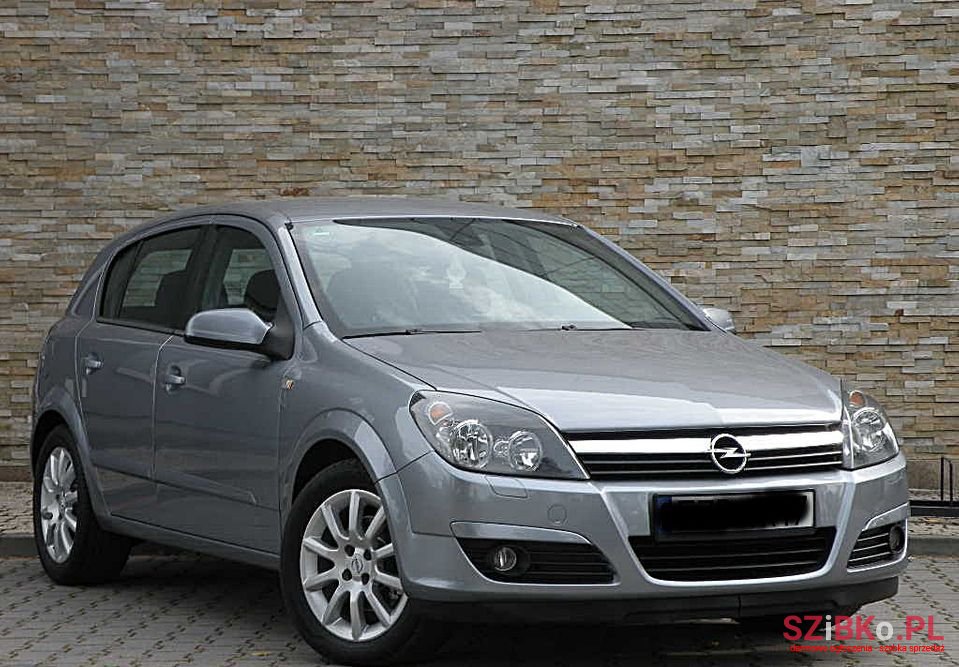 2004' Opel Astra photo #3