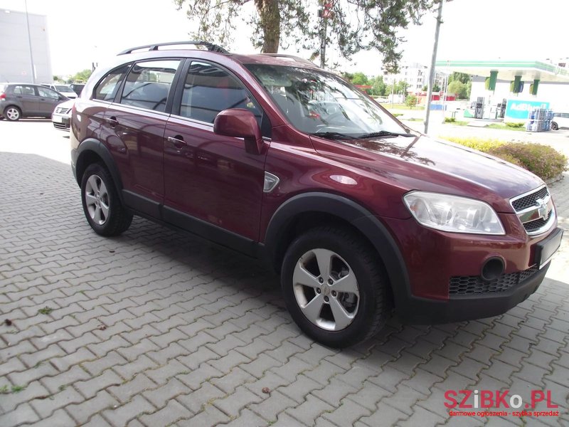 2007' Chevrolet Captiva photo #1