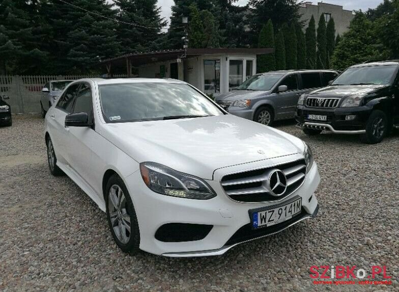 2014' Mercedes-Benz Klasa E photo #1