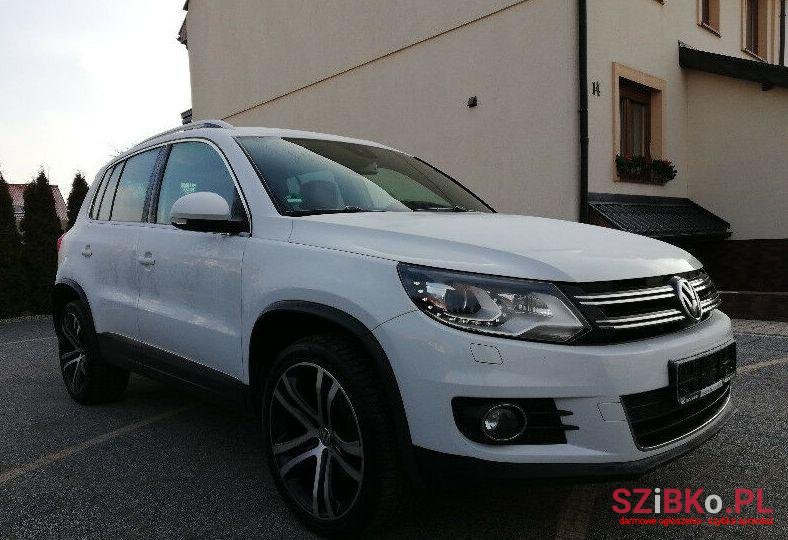 2015' Volkswagen Tiguan photo #1