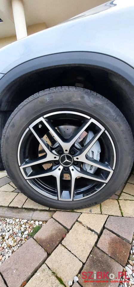 2017' Mercedes-Benz GLC photo #6