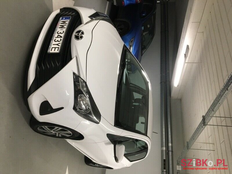 2018' Toyota Yaris photo #1