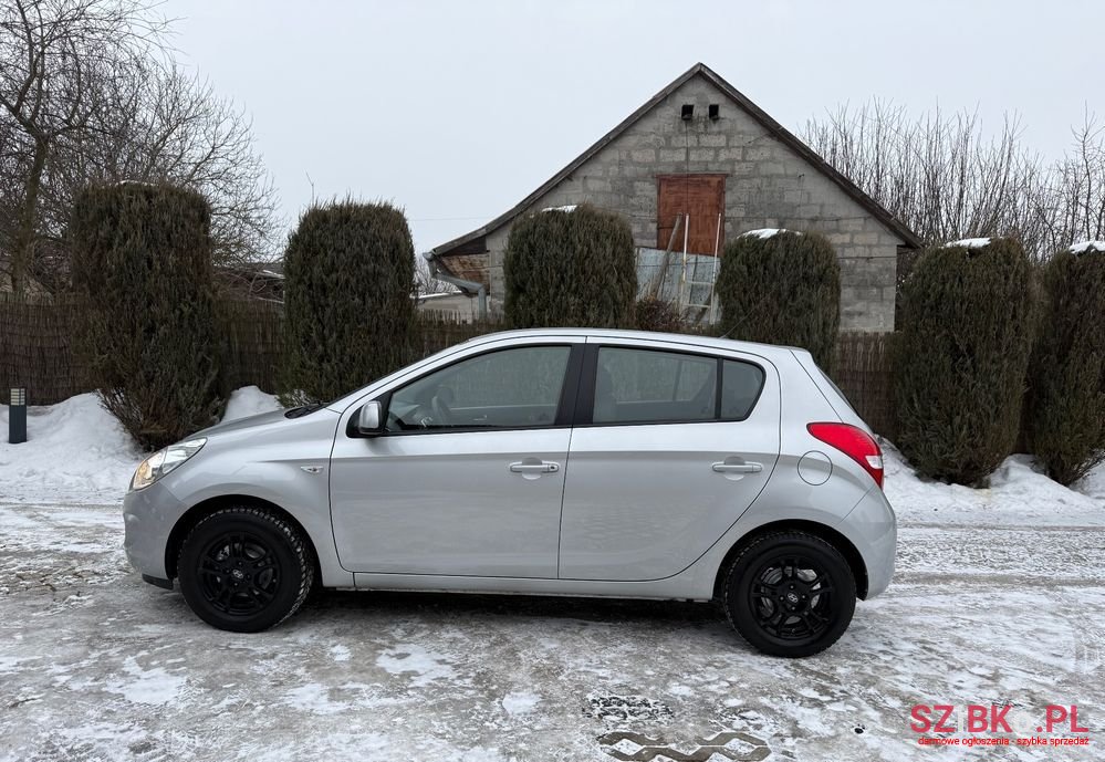 2011' Hyundai i20 1.2 Edition 20 photo #4