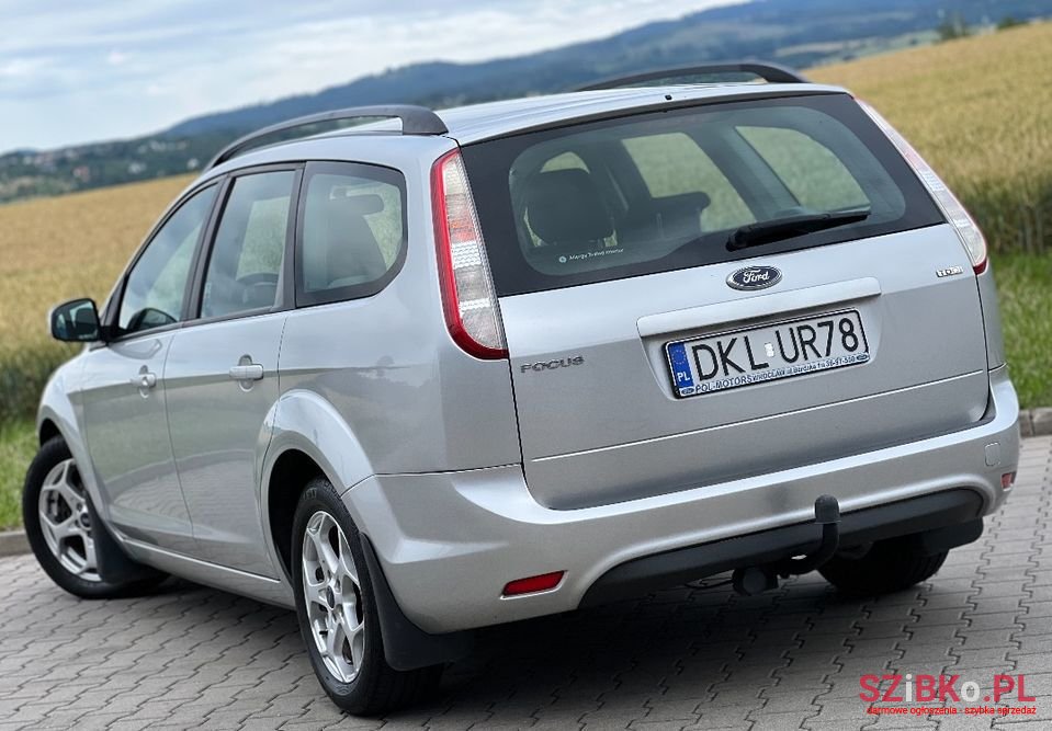 2009' Ford Focus photo #2