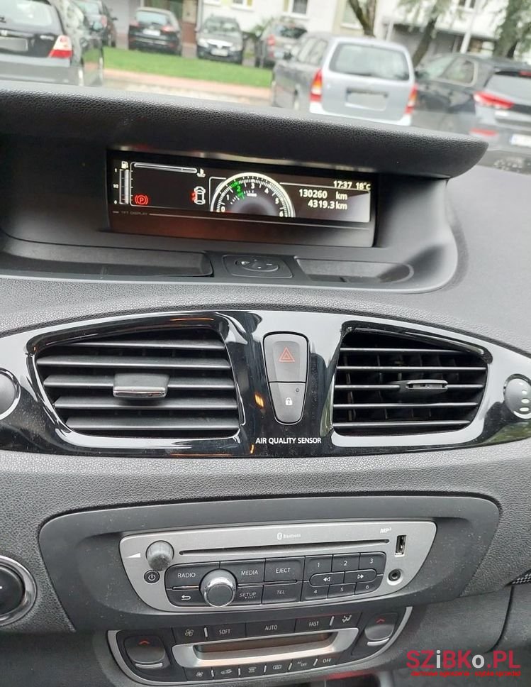 2013' Renault Scenic photo #6