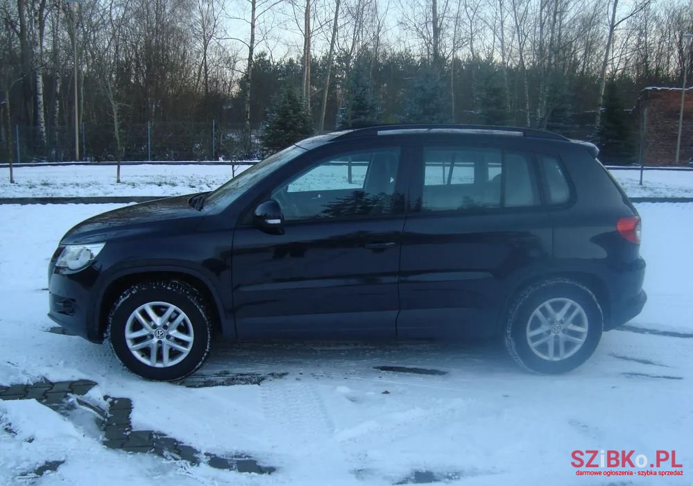2010' Volkswagen Tiguan photo #4