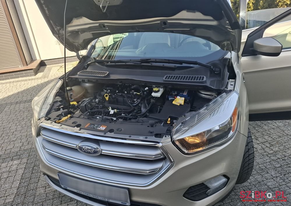 2017' Ford Escape photo #2