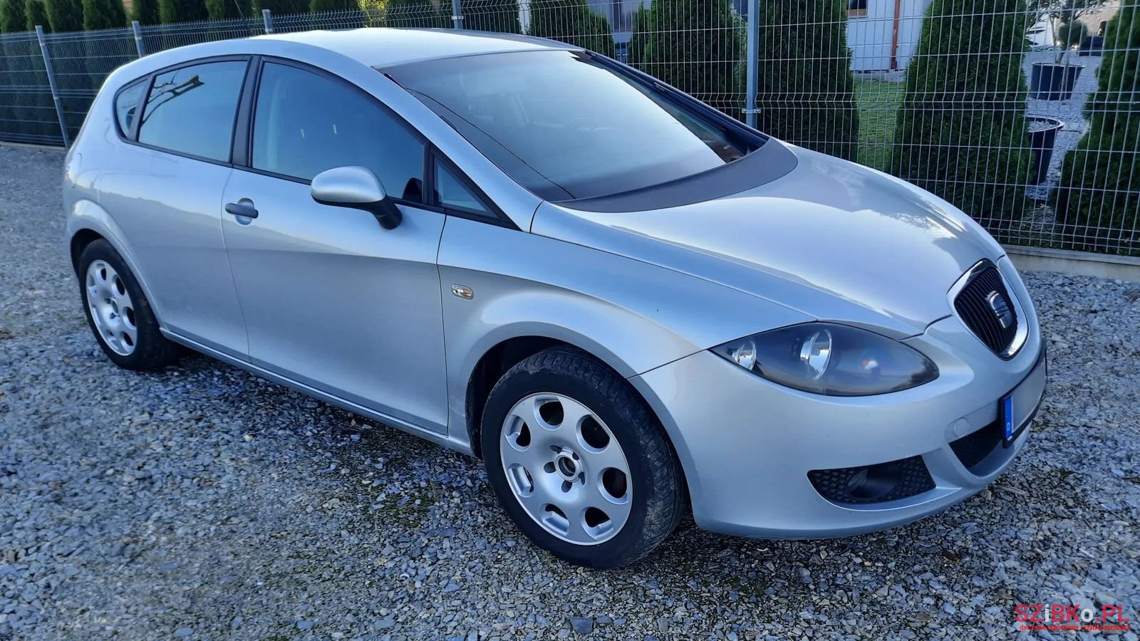 2007' SEAT Leon photo #6