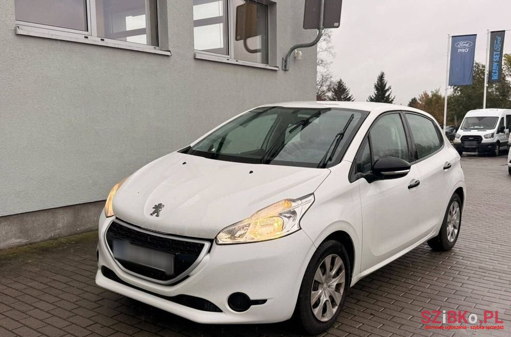 2014' Peugeot 208 photo #1