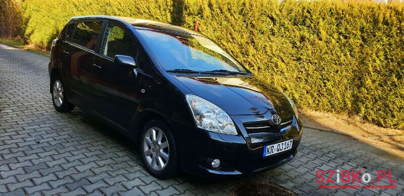 2009' Toyota Corolla photo #1