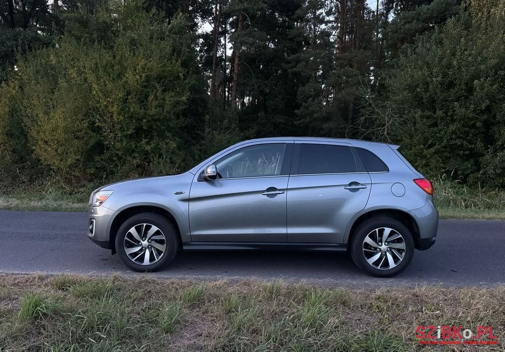 2015' Mitsubishi ASX photo #1