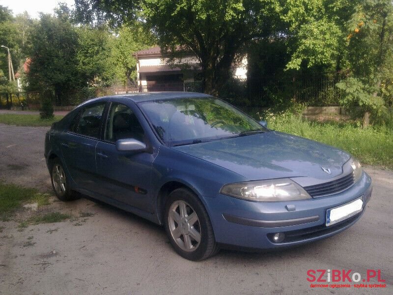 2003' Renault Laguna photo #2
