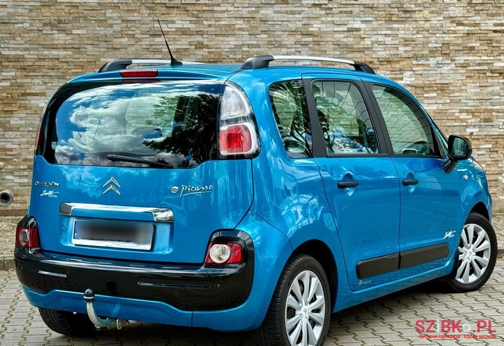 2010' Citroen C3 Picasso photo #4