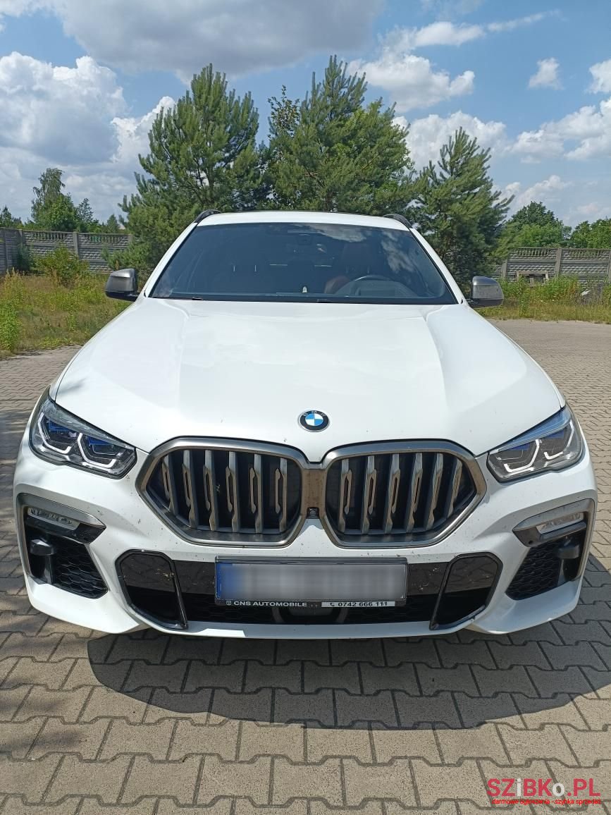 2020' BMW X6 photo #2