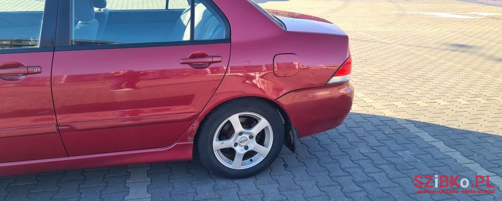 2005' Mitsubishi Lancer photo #5