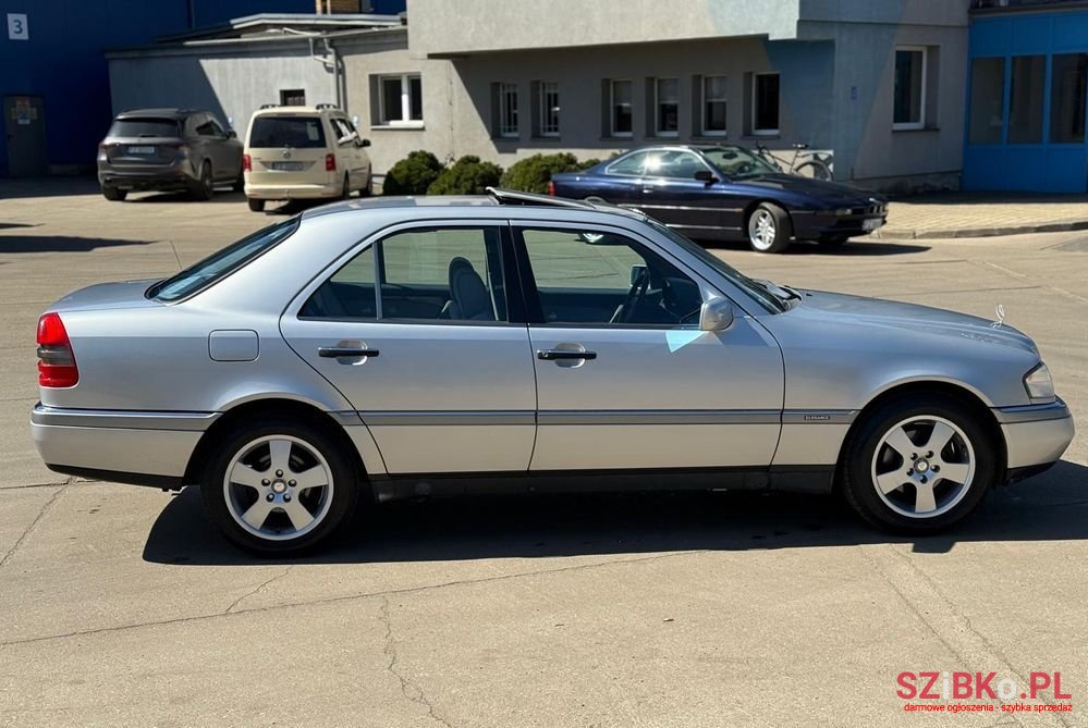1993' Mercedes-Benz C-Class 180 Elegance photo #6
