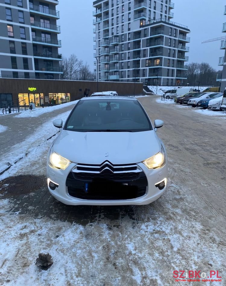 2011' Citroen DS4 1.6 Thp Sochic Mcp photo #3